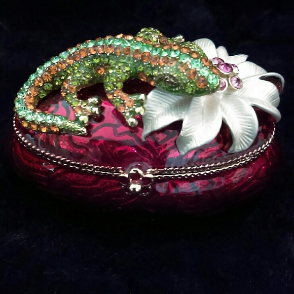 DZ Dazzlers Collectibles Jewelry - DZ Collectible Jewelry/Trinket Box